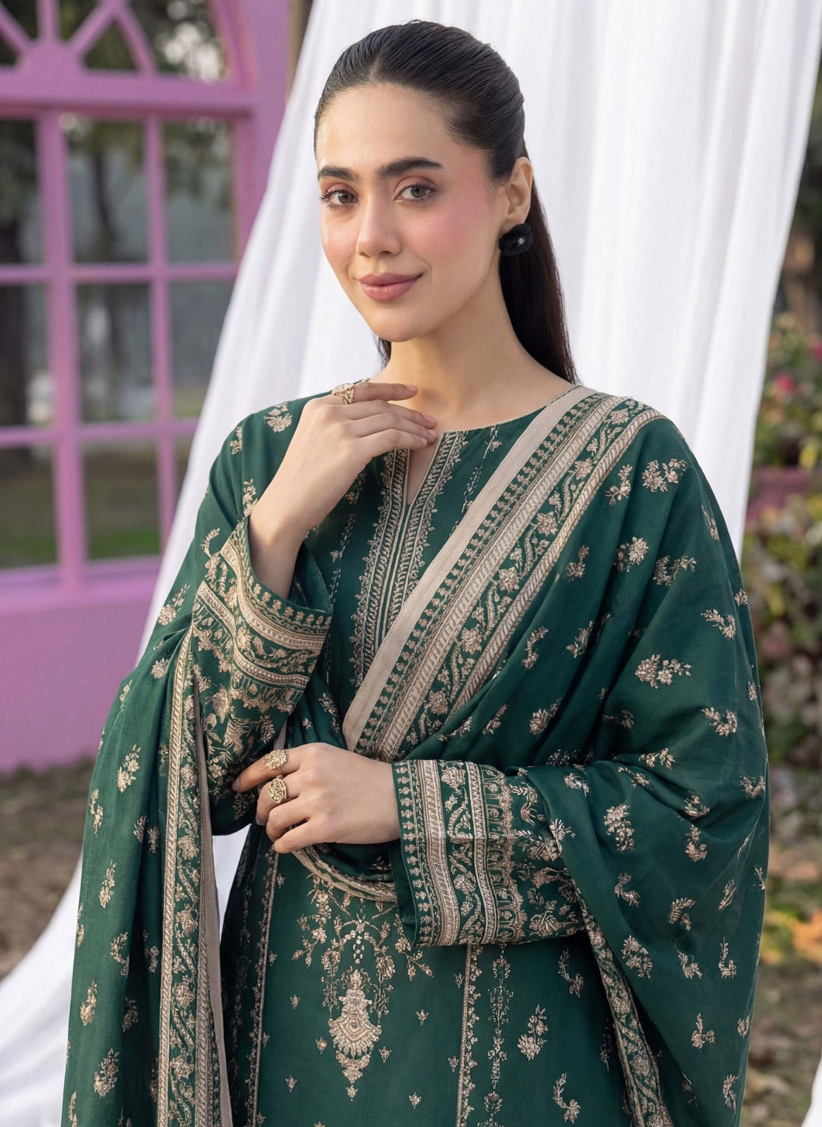Zinc Base with Skin Print – 3 Piece Unstitched Premium Lawn Suit
