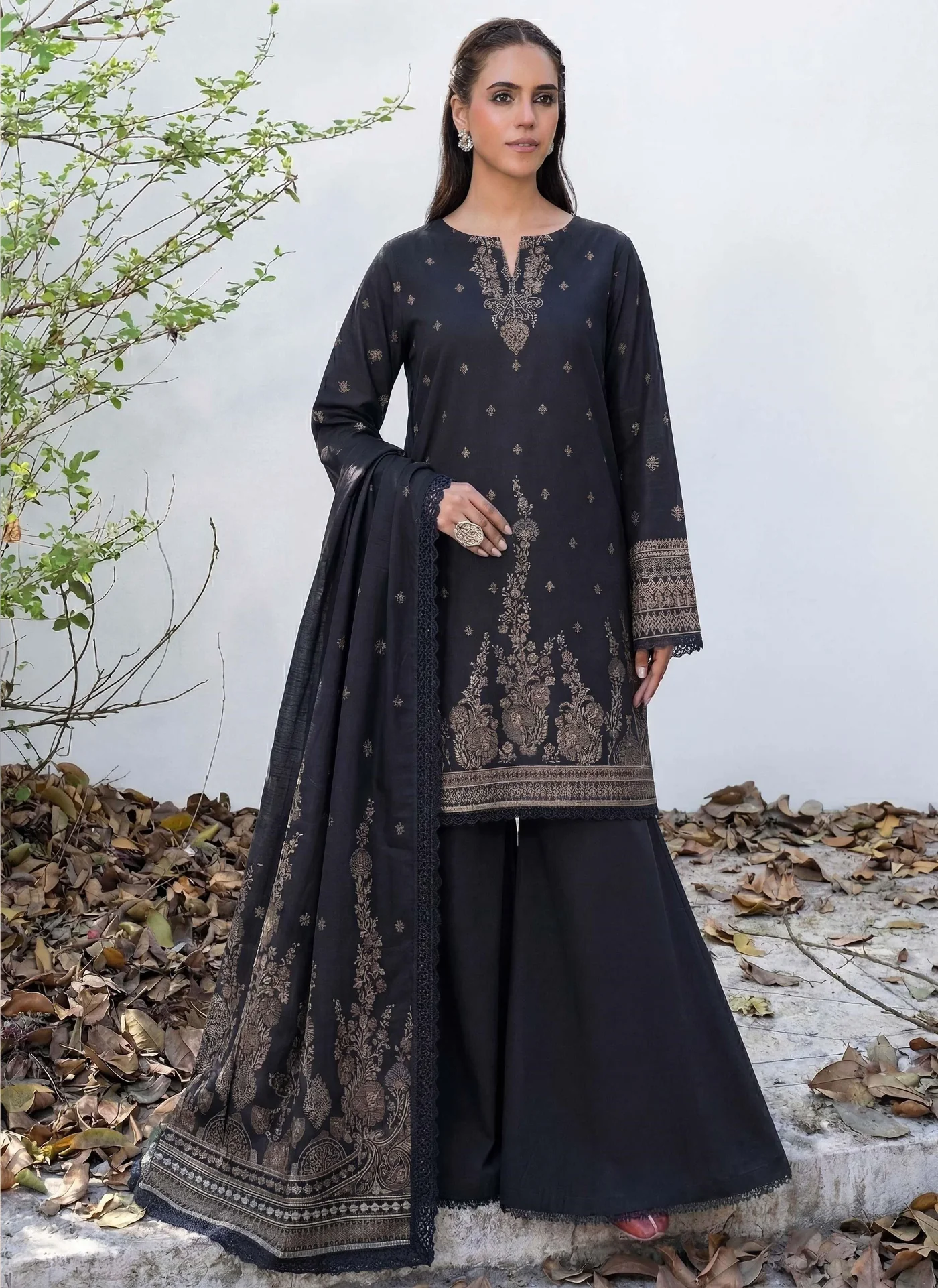 3PC UN-STITCHED JACQUARD LAWN